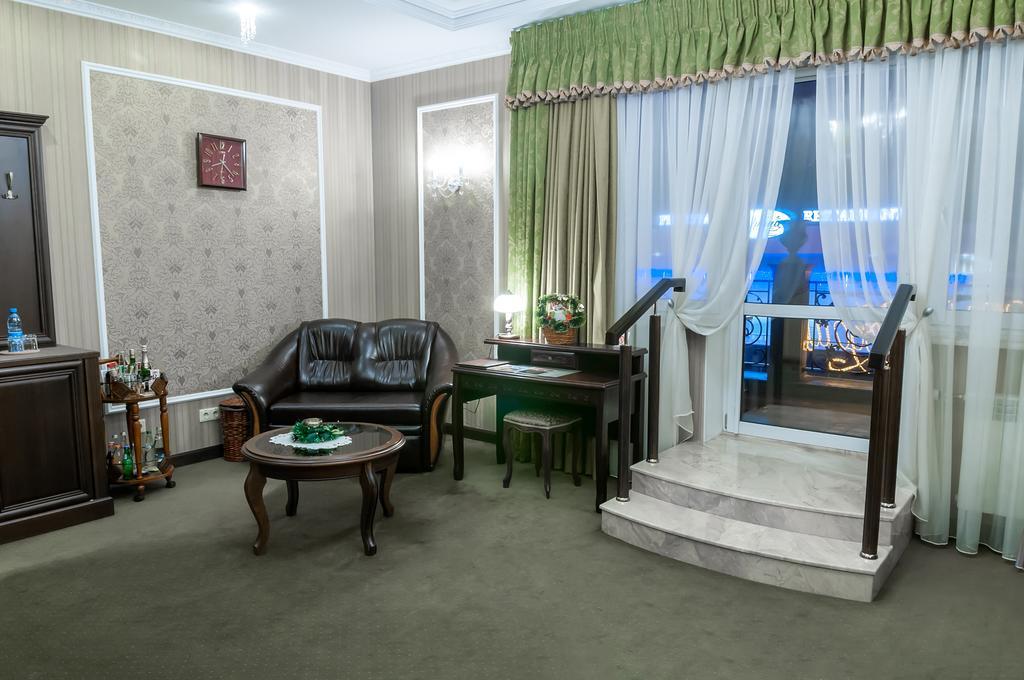 Park Hotel Zamkovy Homel Zewnętrze zdjęcie